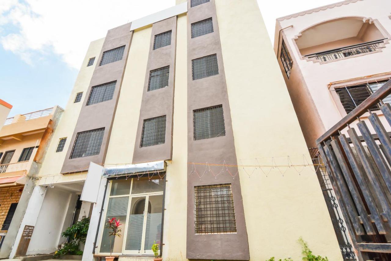 Sukrangu Palace Hotel Shirdi Exterior foto