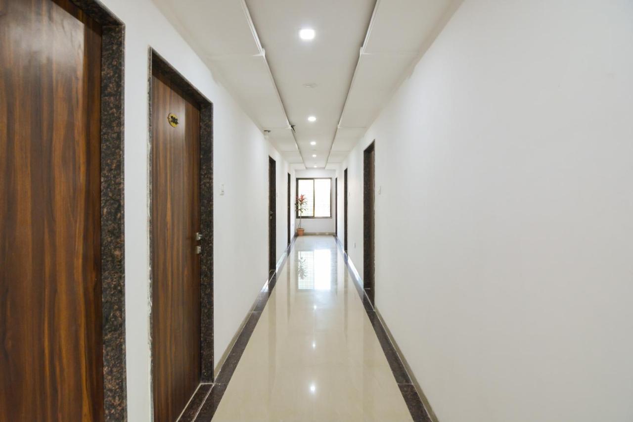 Sukrangu Palace Hotel Shirdi Exterior foto