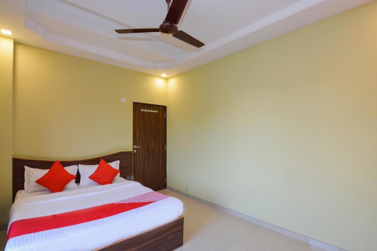 Sukrangu Palace Hotel Shirdi Exterior foto